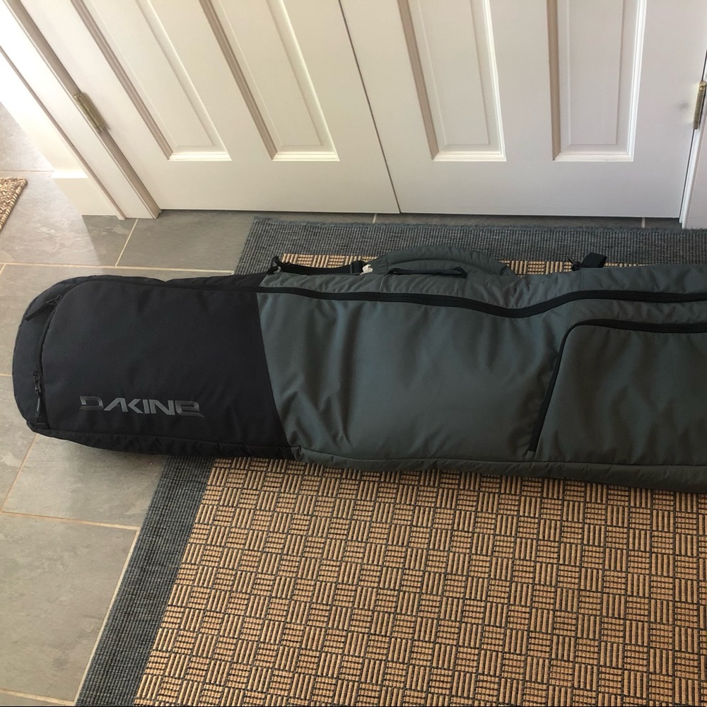 Dakine Snowboard Bag